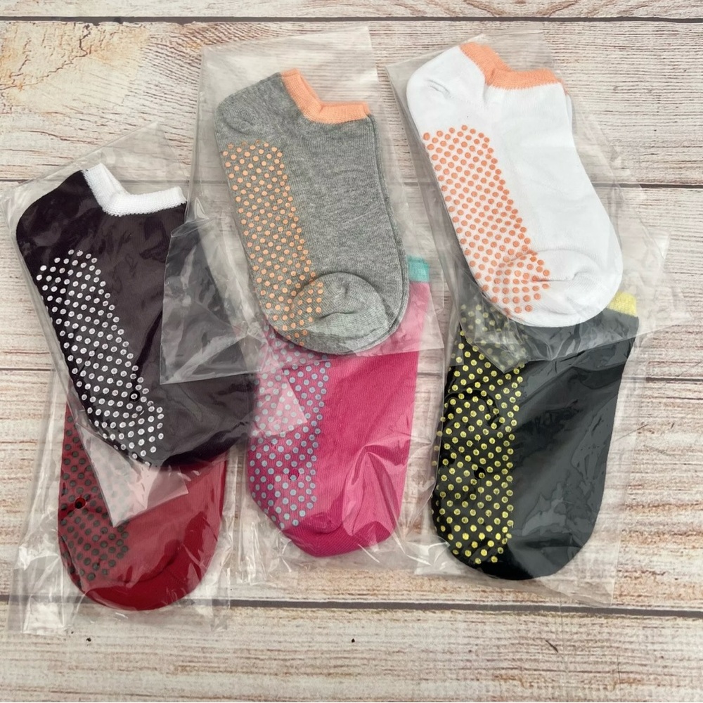 Women’s 6 pairs Anti Slip Non Skid Slipper Multicolor socks with grips One size - Picture 2 of 8